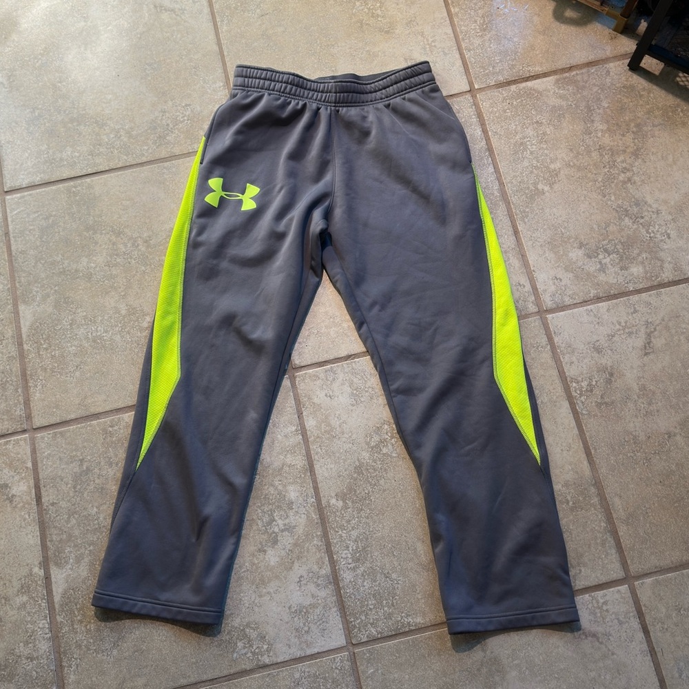 UA Sweatpants - L